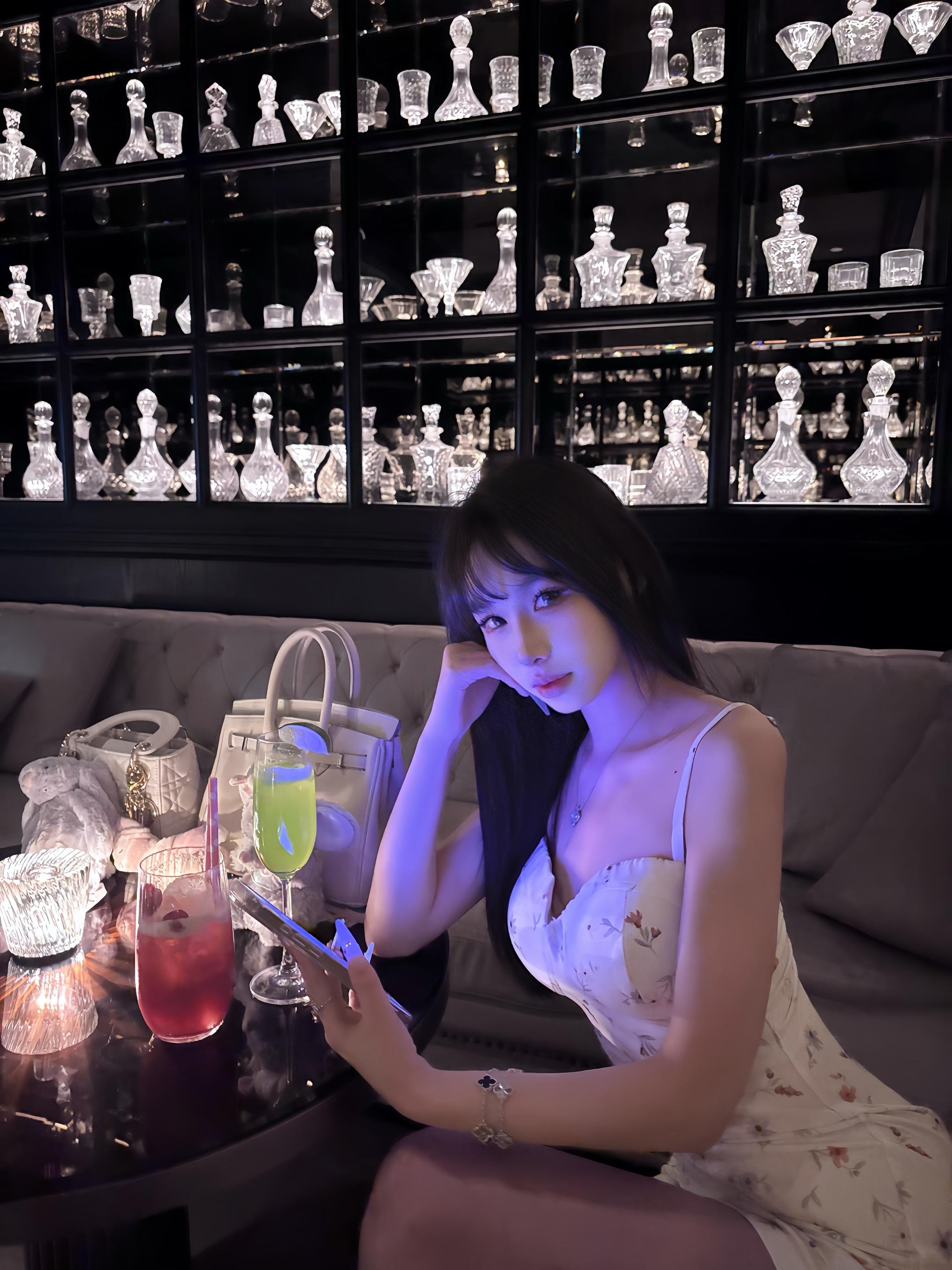 梦里和你在一起了 醒来还能接着谈吗。