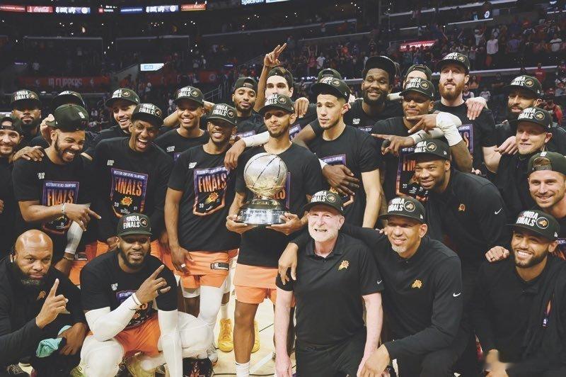 有的时候我们会安慰自己，没关系，明年还有机会。殊不知那已经是最后和最好的机会。保