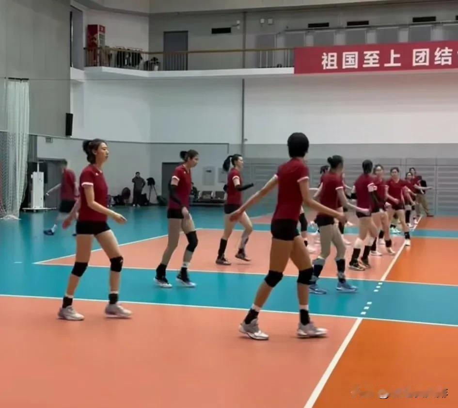 不出意外！洛杉矶奥运周期的首发主力人员配置。对巴黎奥运会没啥太高的期待！
当然我