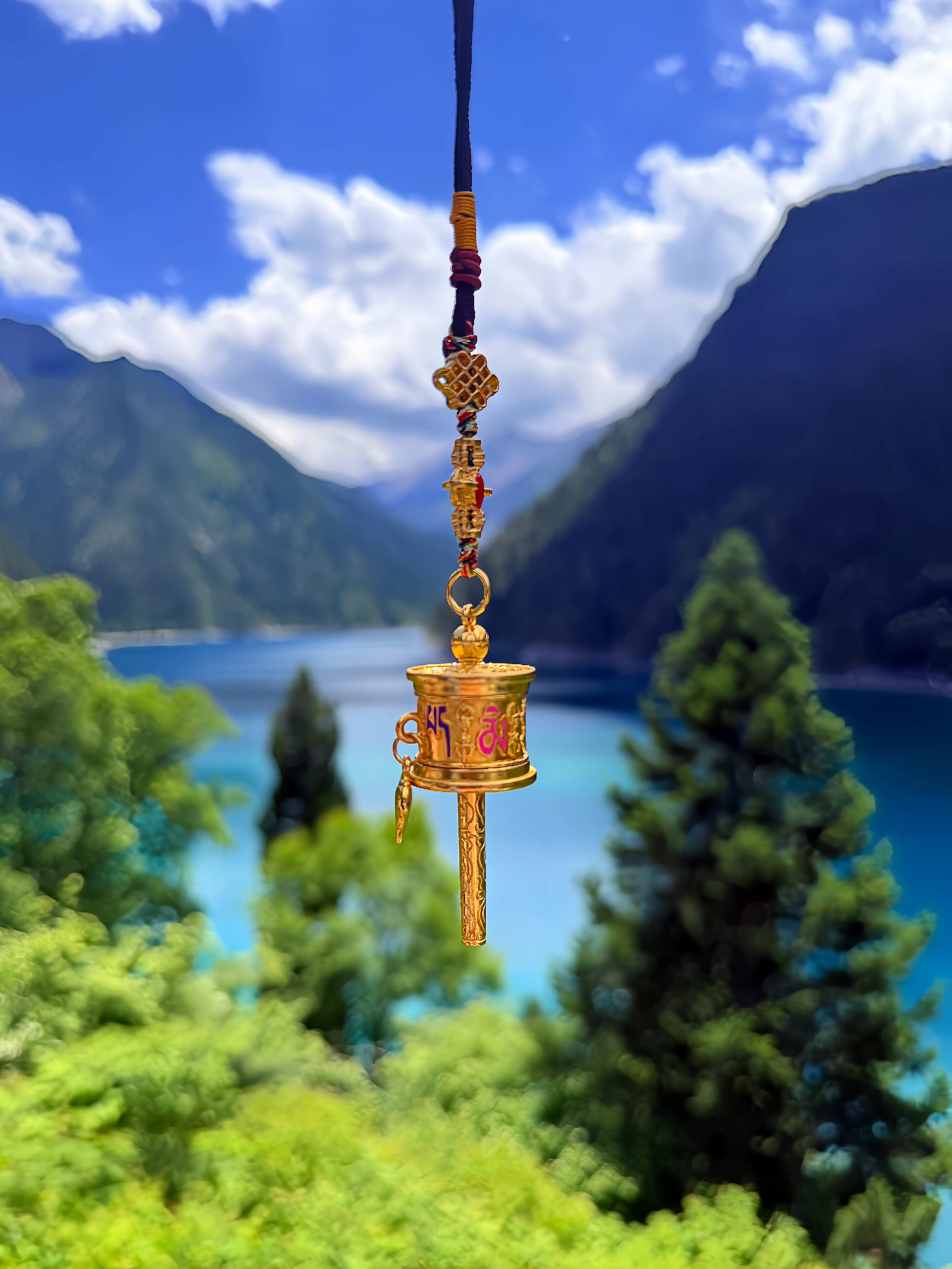 眼泪 风 树 流水 都会组成我生命的一部分。 