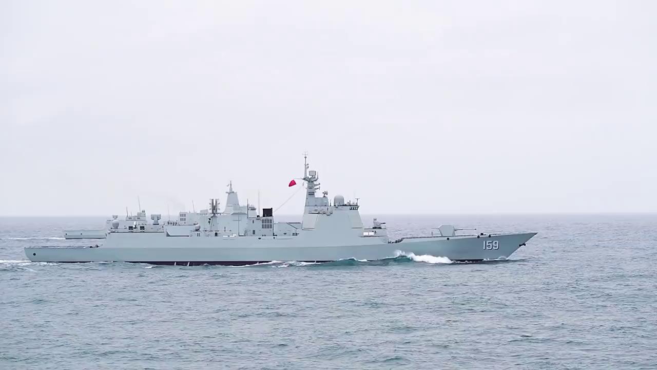 日本统合幕僚监部发布消息，8月22日中国海军2驱2护先后穿越宫古海峡进入西太平洋