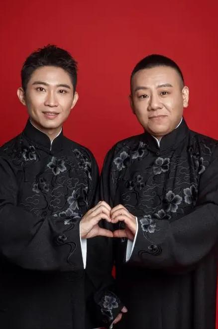 相声演员，金霏陈曦说，我们的师叔，是李增瑞老先生，他对我们挺好，逢年过节去看他，