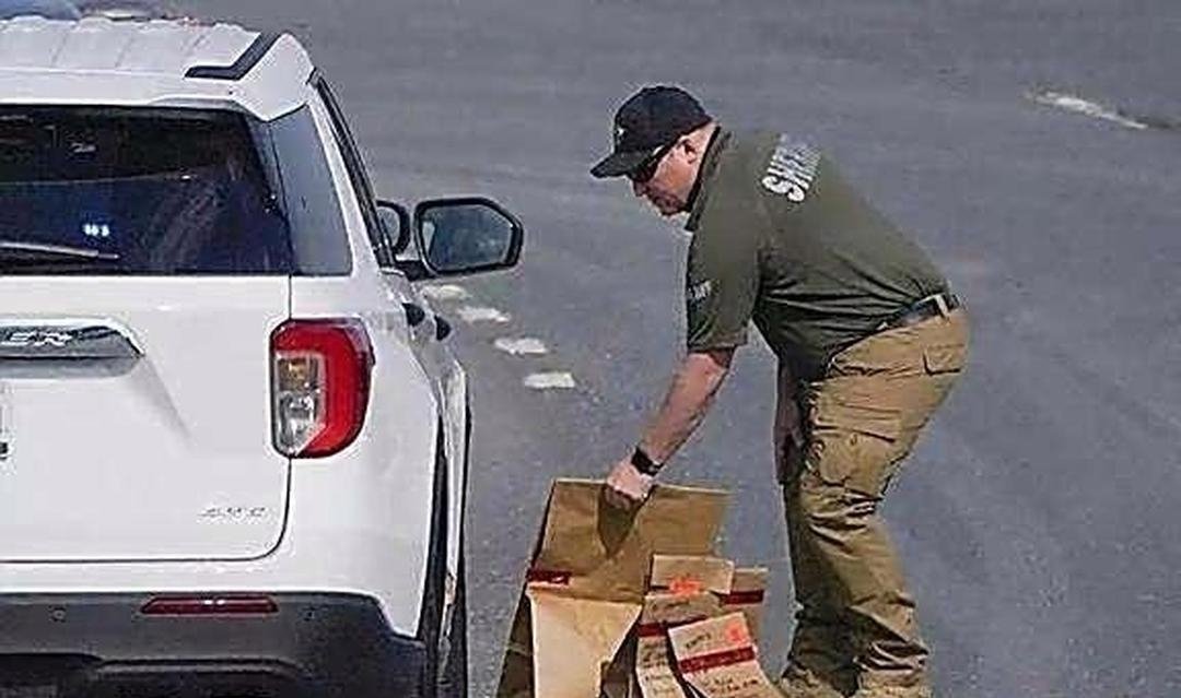 这就是赤裸裸的现实，加满60升油箱： 美国：约需450元人民币 日本：约需550