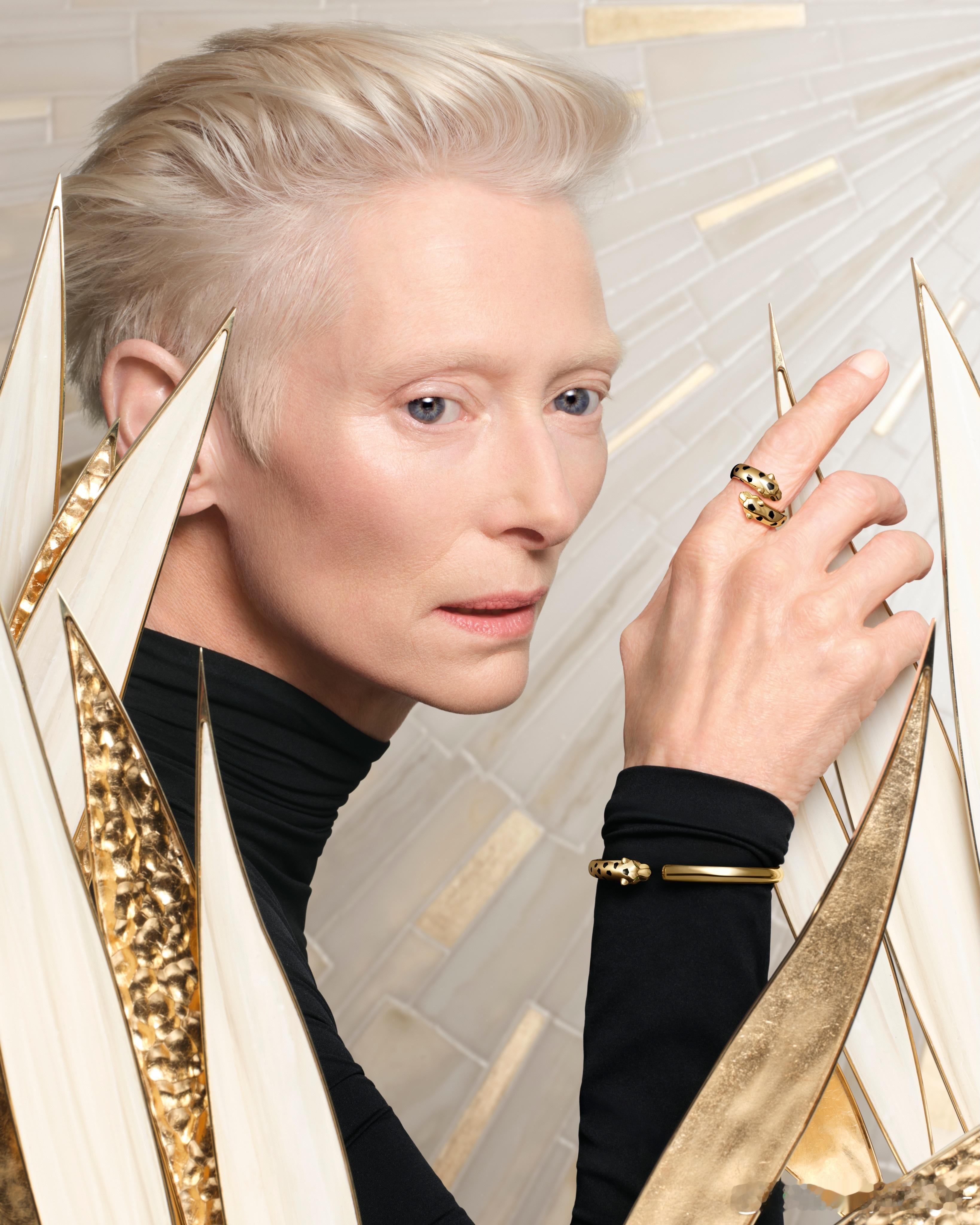 Tilda Swinton担任卡地亚最新品牌大使。法师拍的这组Cartier官宣