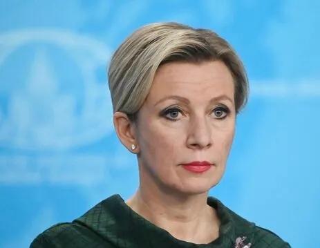 扎哈罗娃指出荷兰为乌克兰提供大量的F-16战机，而且还为这些战机配备了很多“退役