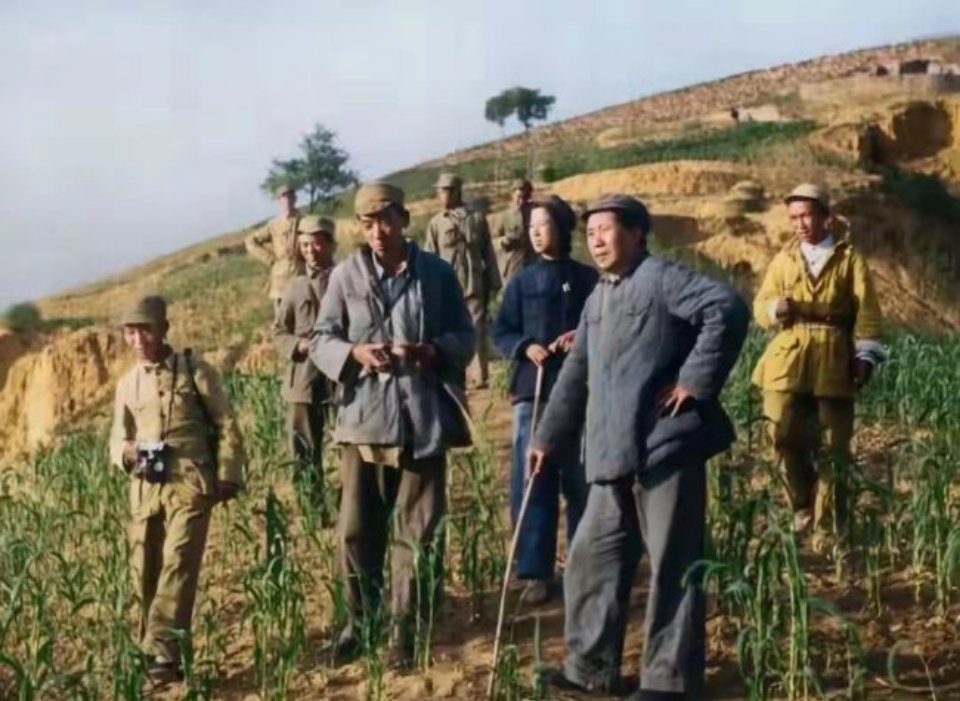 珍贵影像: 1947年毛主席转战陕北时！