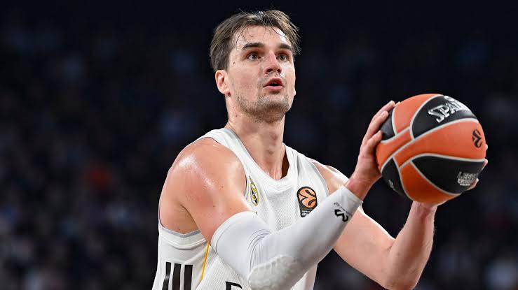 海佐尼亚一年280万回归NBA签约骑士

其实这个球员我是比较欣赏的，2K里这种