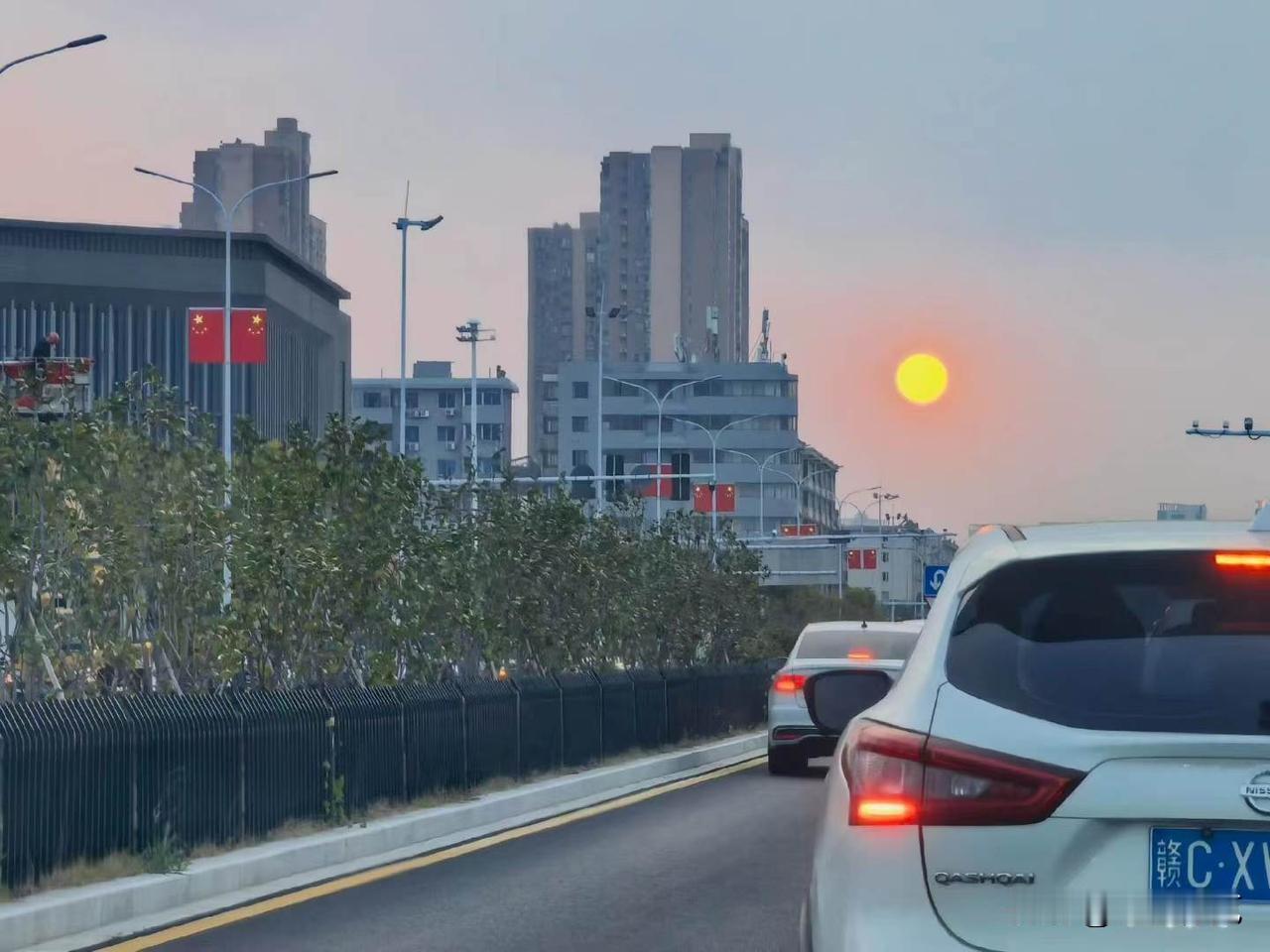 老领导的一席话无比透亮，获益良多

一次看望老领导，闲聊，他问我：领导布置了根本