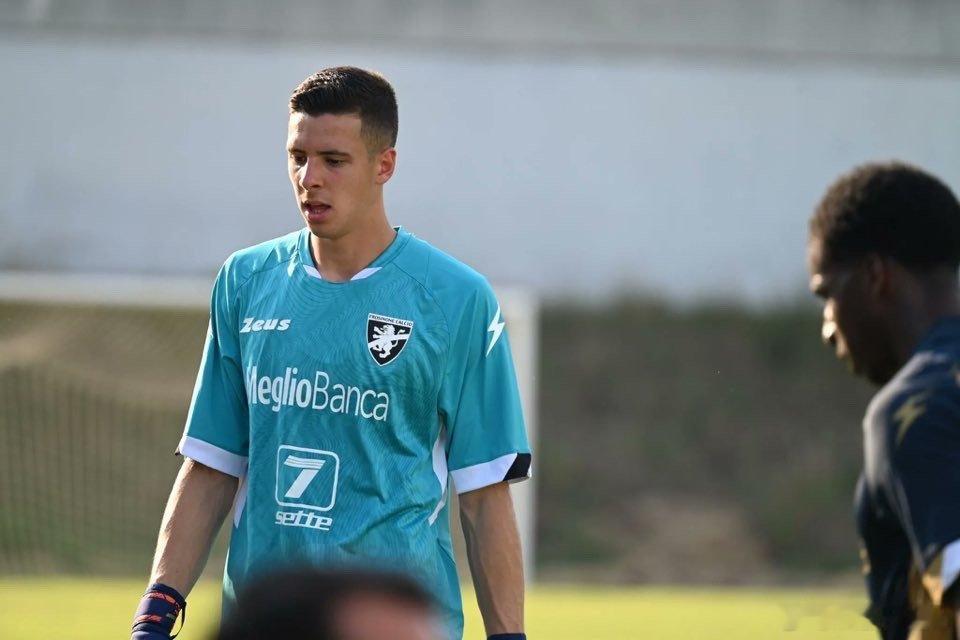 都灵体育报：除了达法拉，尤文图斯也在关注弗罗西诺内的帕尔米萨尼，他本赛季在弗罗西