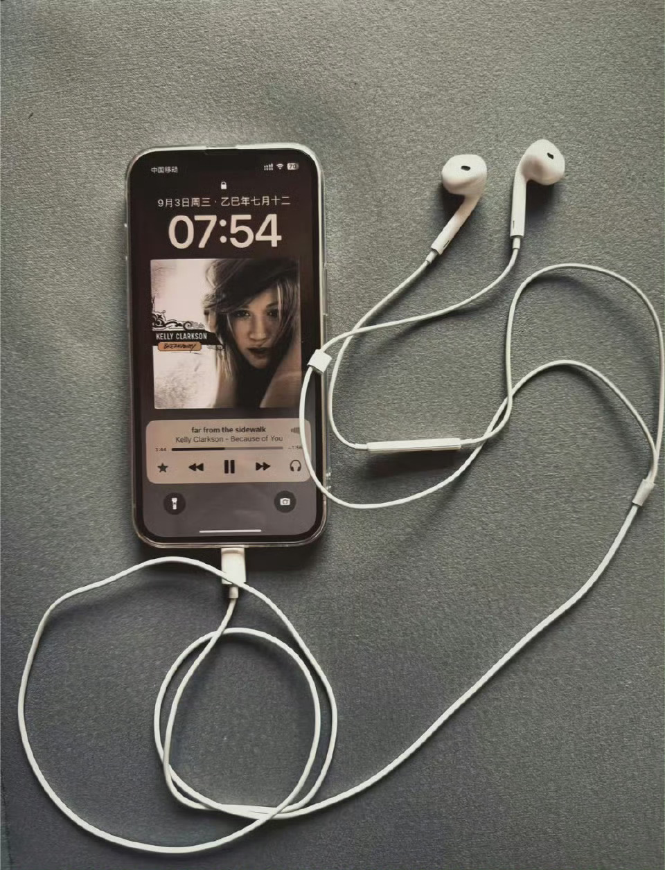 有线耳机如何从弃子变顶流估计接下来库克要把iPhone18重新配上3.5mm耳机