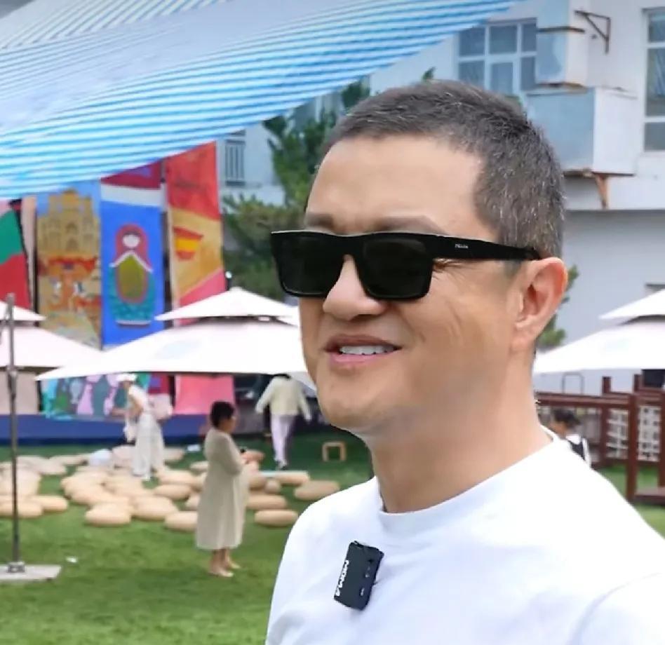 李亚鹏捐款1000万到账第7天，医院划走186万，竟是为了付去年的房租！
这事