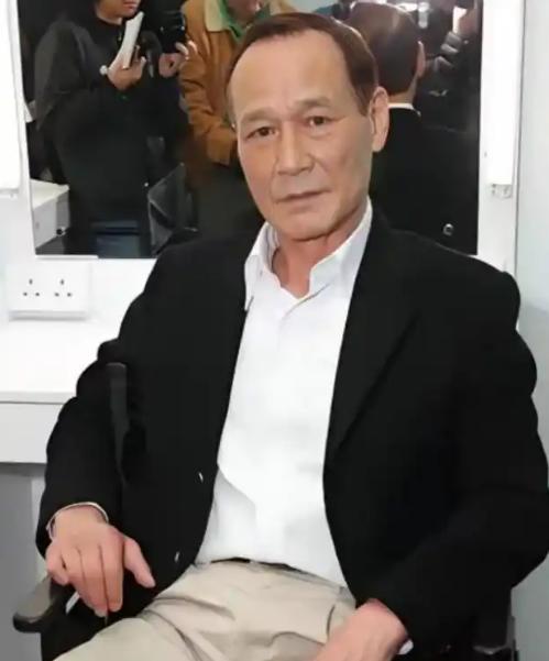1988年，警察从陈惠敏的家中搜查出2支手枪，200发子弹，就在警察要将陈惠敏带