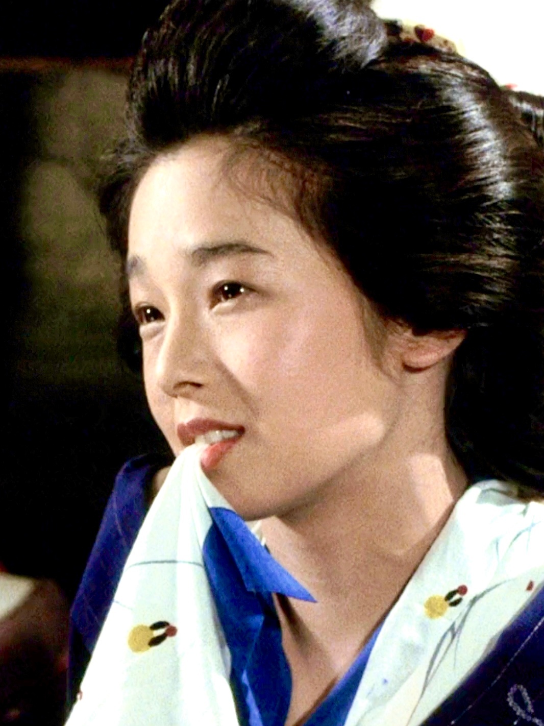 1985年，十九岁的田中裕子，在《卡波涅痛哭》中的一幕。 