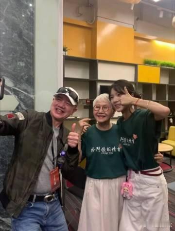 给阿嬷的情书女主开挂了 李思潼纯素人出身凭影片惊艳出圈，正式踏入演艺圈开启演员之