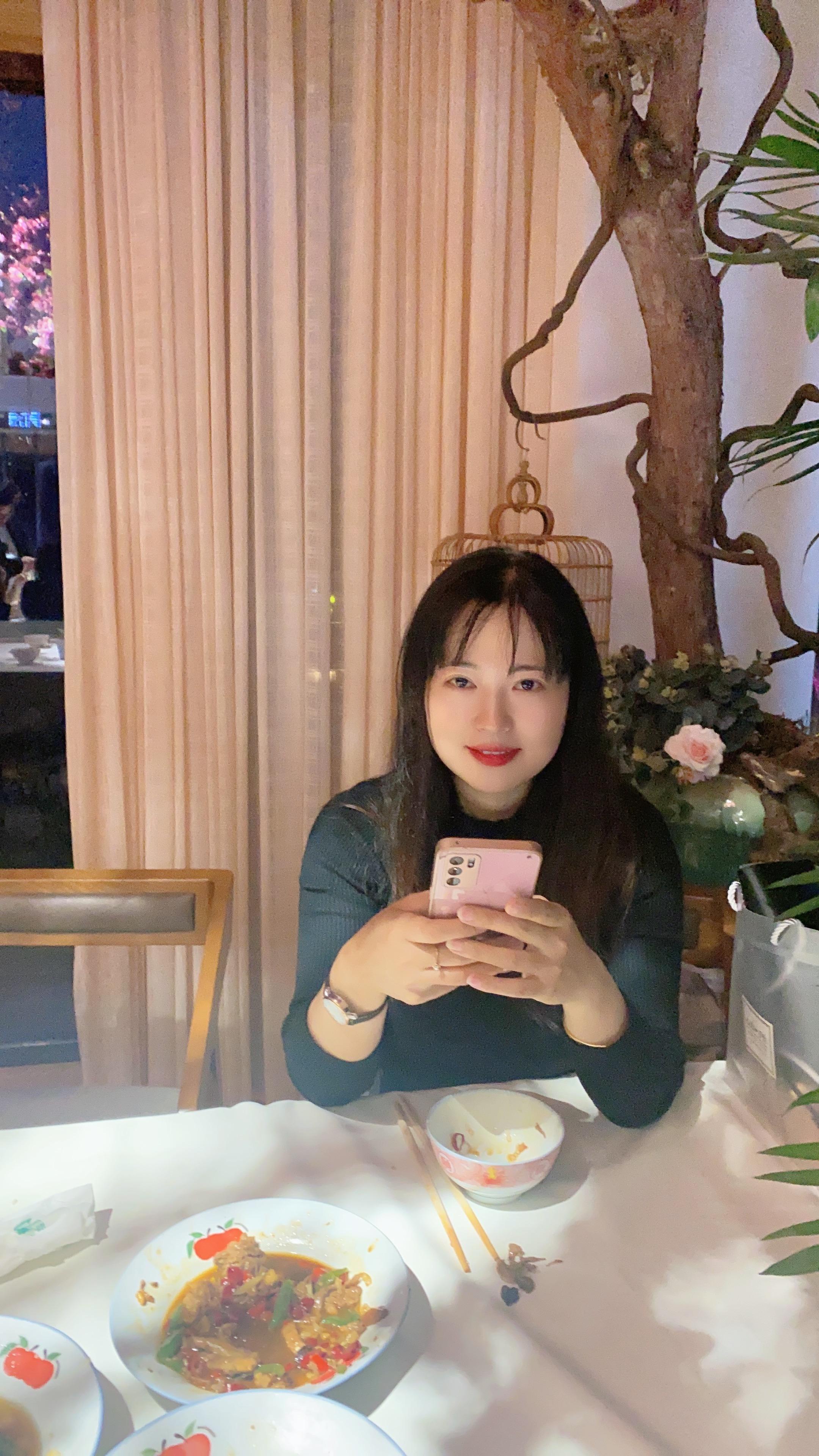 从今以后我就做个自私的鬼，不再轻易讨好那谁谁谁。处处为别人谁又心疼我一...