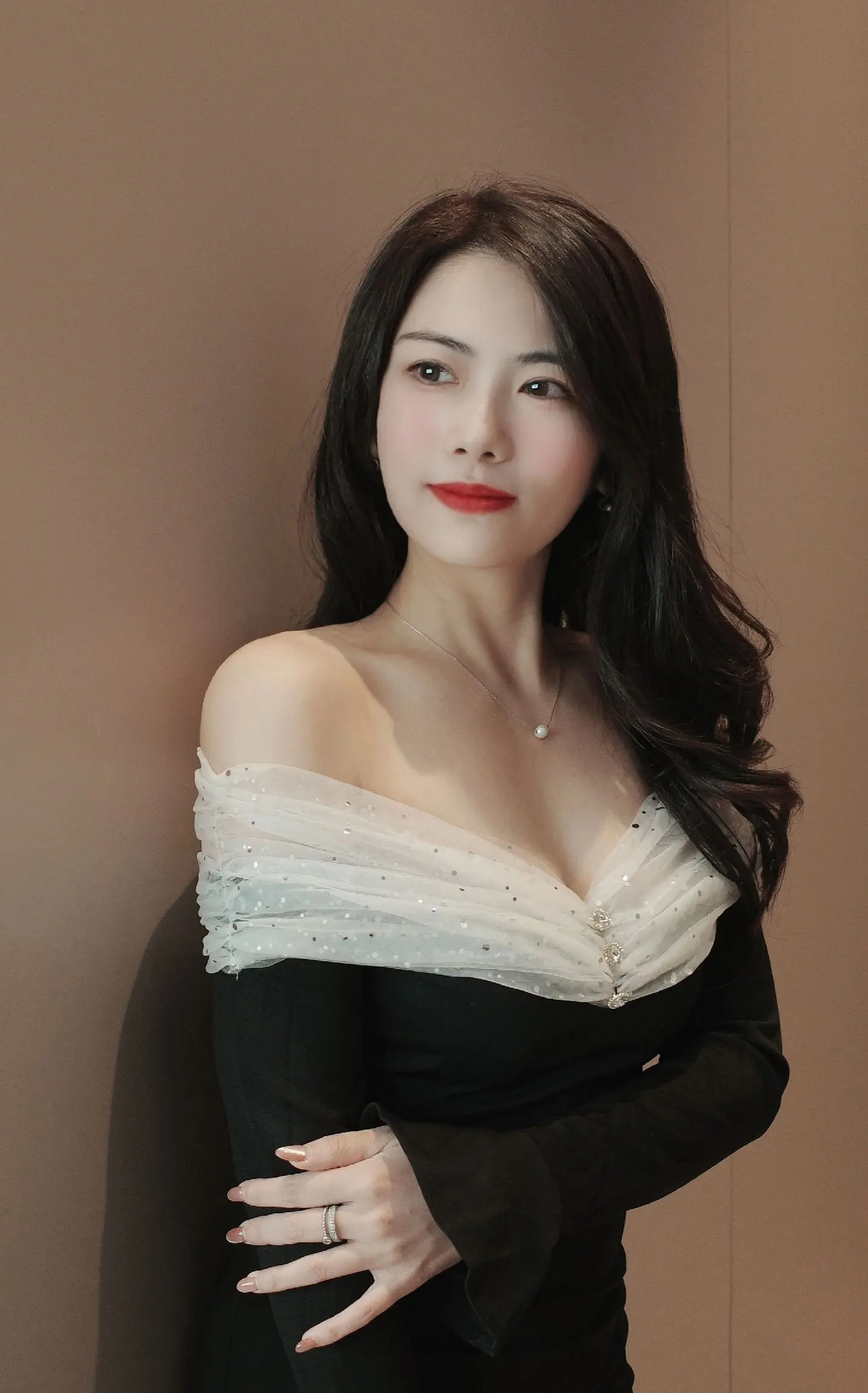 黑色系 轻熟