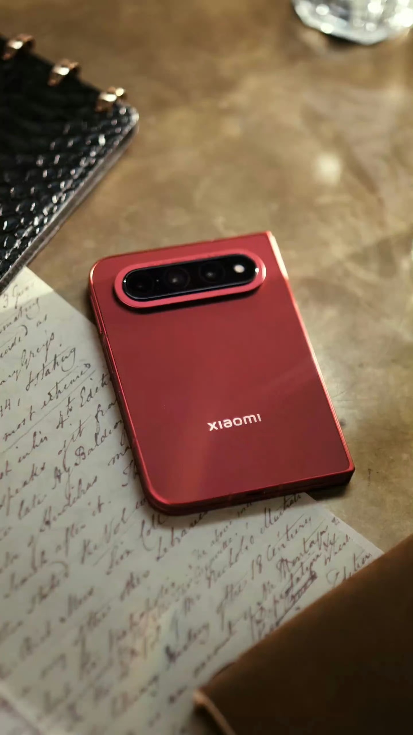 你会加钱买iPhoneUltra吗并不会，即便原价我也不会考虑。事实上像这种中折