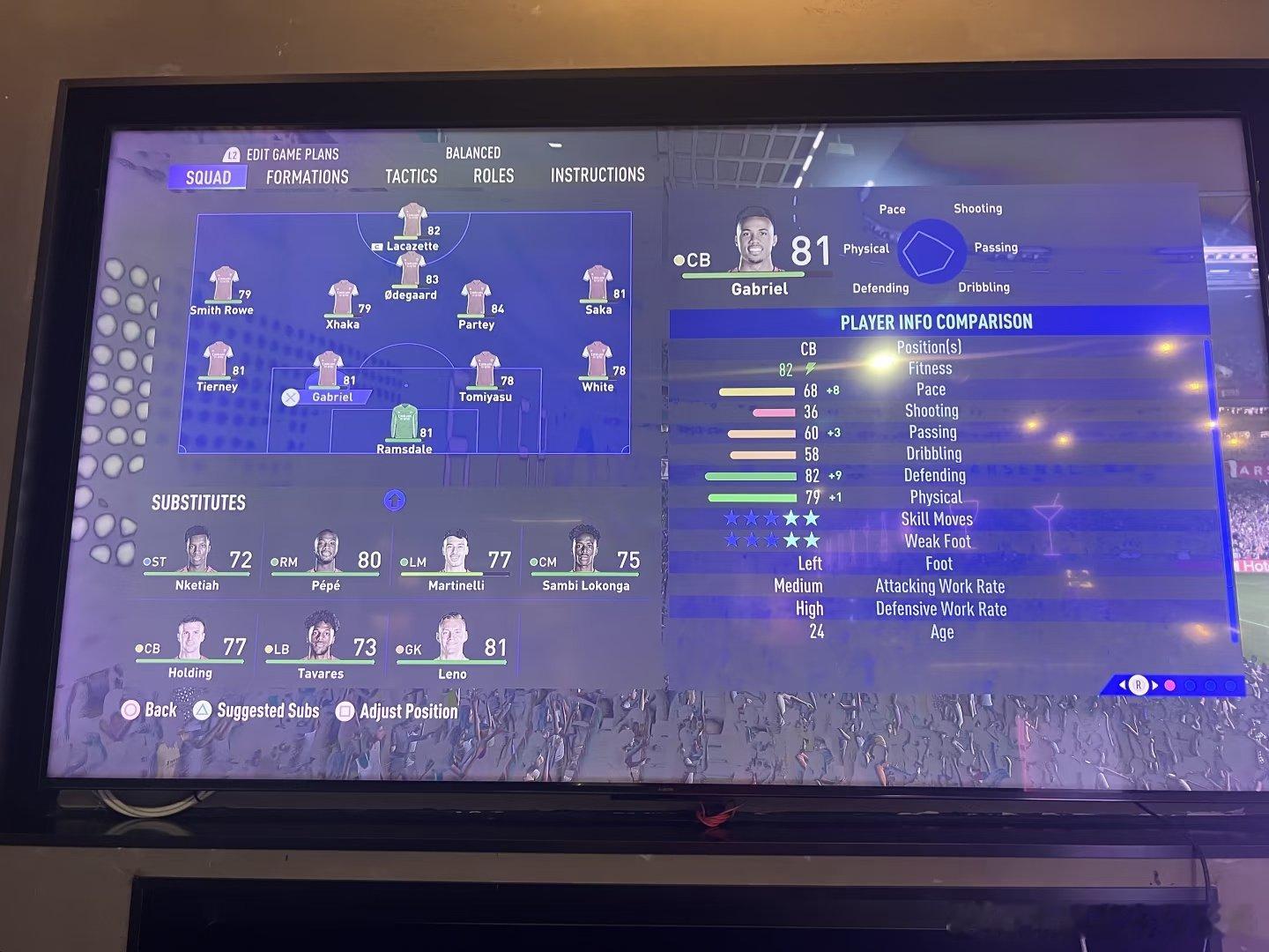 在深圳出差，酒店配置了PS，打开体验了FIFA2022，看到阿森纳和曼联的首发名