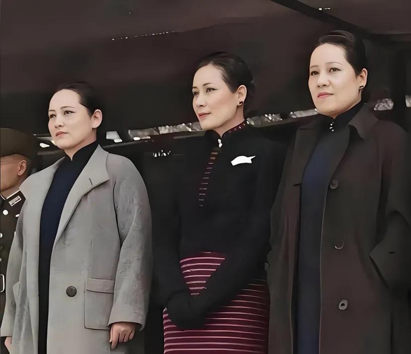 真实的宋家三姐妹，只有宋庆龄貌美如花，其他俩个长相普通平常🤓