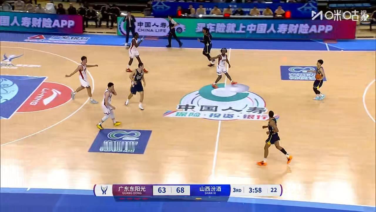 12月4日的CBA俱乐部杯，广东男篮93 - 106憾负山西队，这场比赛看得人揪