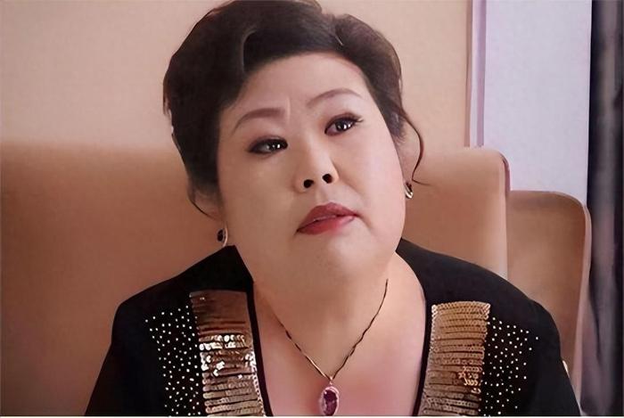 5年了！她去世的消息竟无人知晓？

5年了，这位曾红遍网络的“富婆专业户”董立范