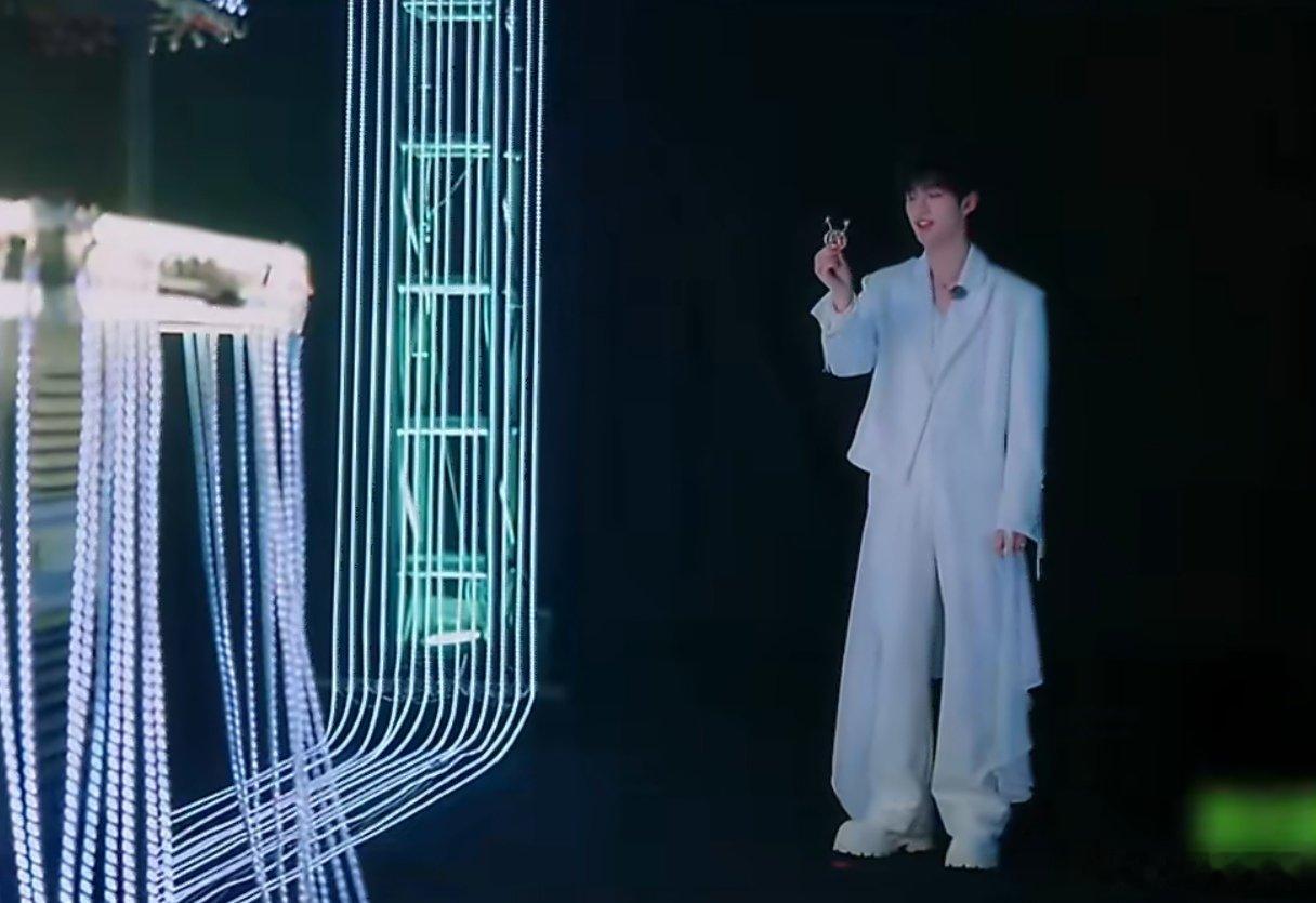 丁程鑫哪怕5秒也很需要丁程鑫对自己的胆量是有清晰认知的 丁程鑫这自我认知可以打一