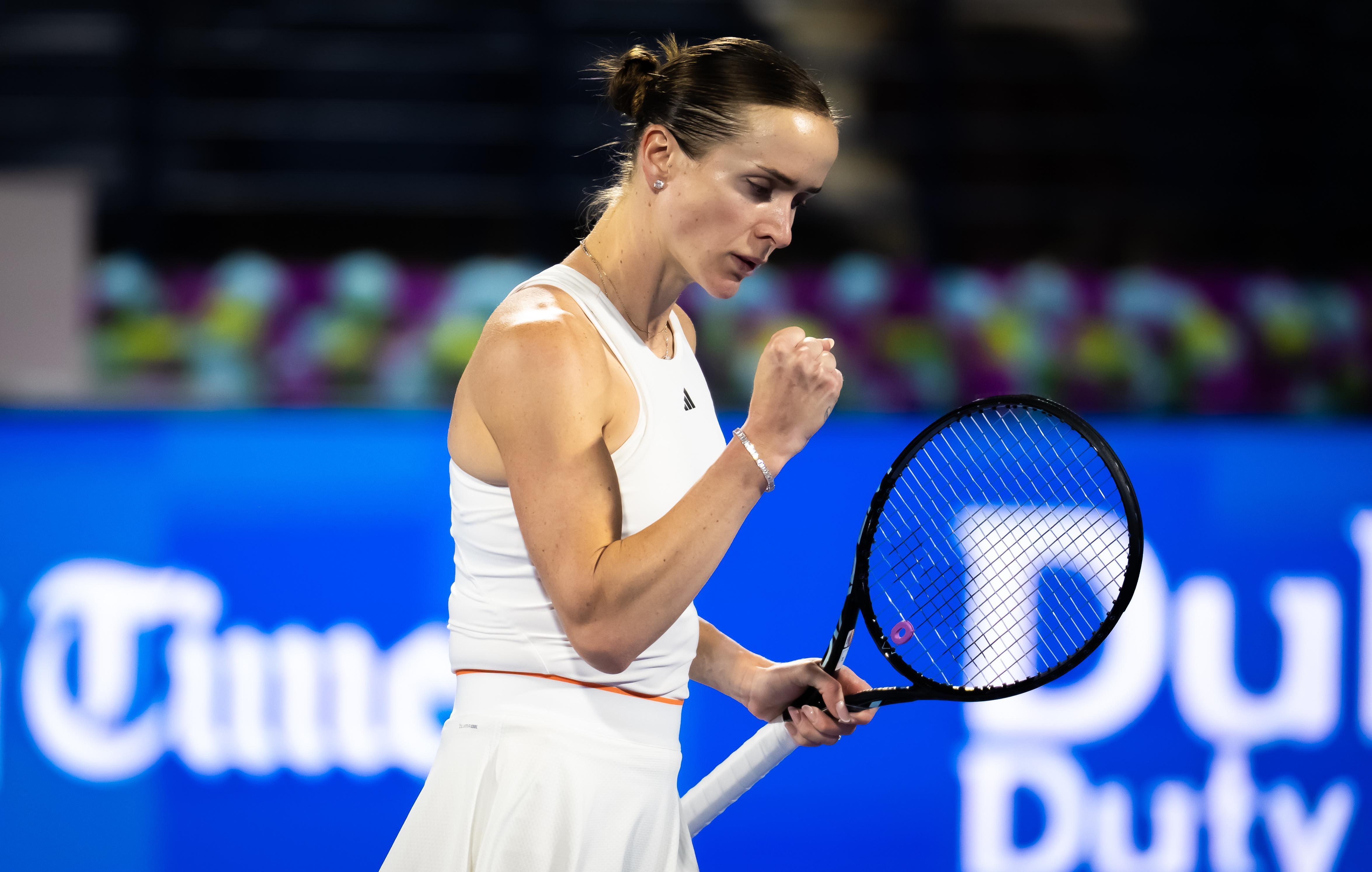 即时战况：正在进行的迪拜站半决赛，斯维托丽娜6-4拿下首盘，大比分1-0领先高芙