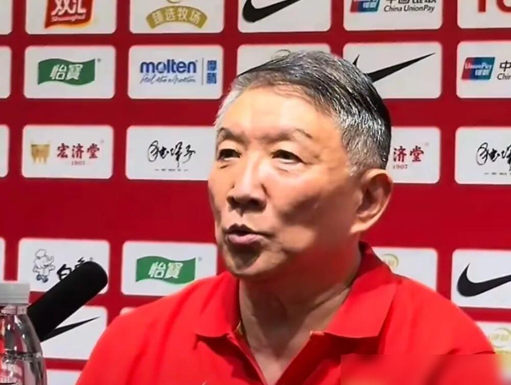 你敢信？赢了世界杯门票，宫鲁鸣却拍桌骂醒：新人14中3，差点把老将累死！
王思