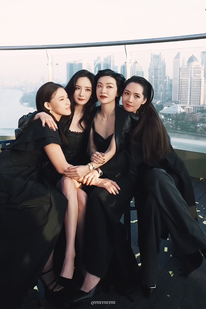 神级oe的call back 小时代大结局林萧一身黑衣回望十一年后，四人黑衣姐妹