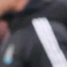 在北京时间3月5日结束的英超第29轮一场焦点战中，曼联在客场半场多打1人情况下，