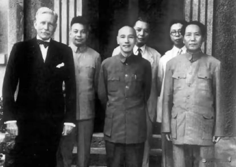 《沉默的荣耀》里，当毛人凤问及吴石将军，你我共事多年，我就想不通，你出身正统，又