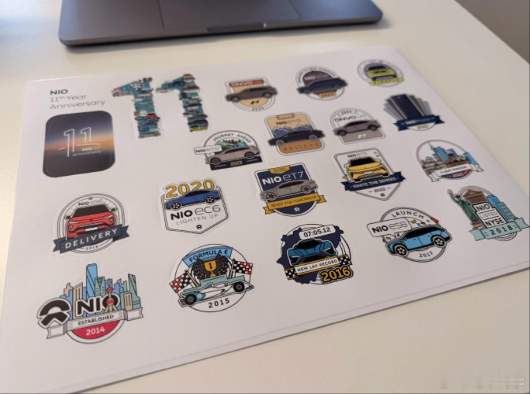 每年都到的贴纸栏目，蔚来已经11年了噢。我还挺喜欢倒数第二行第三个 et7，有种