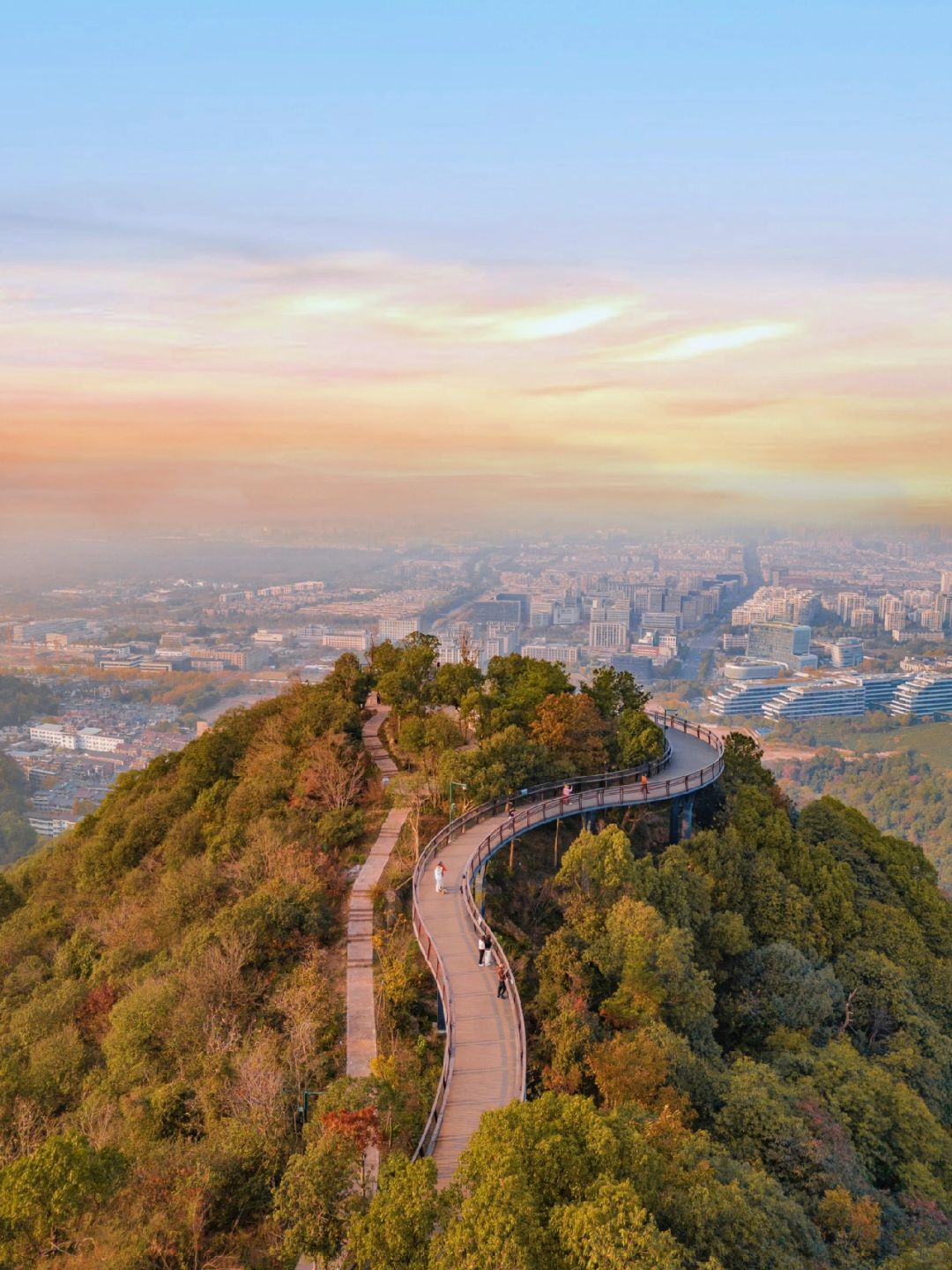 30分钟登顶‼️这是杭州今年最值得爬的山⛰️⛰️