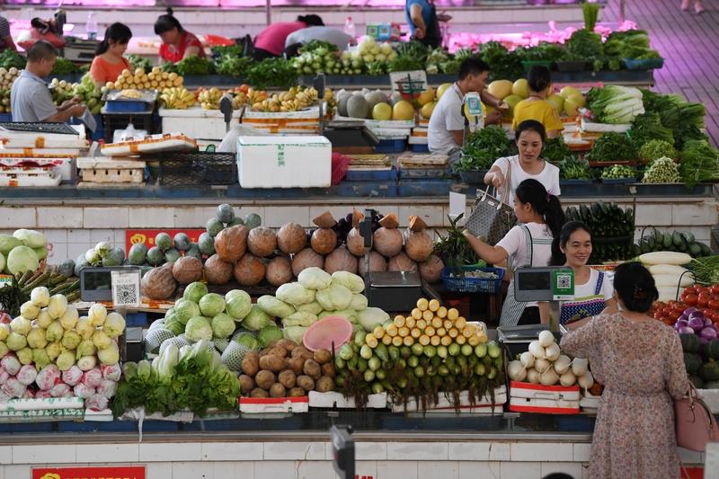 这几年外国生产成本高涨，生活用品价格跟着水涨船高。就拿2022年来说，海外陷入高