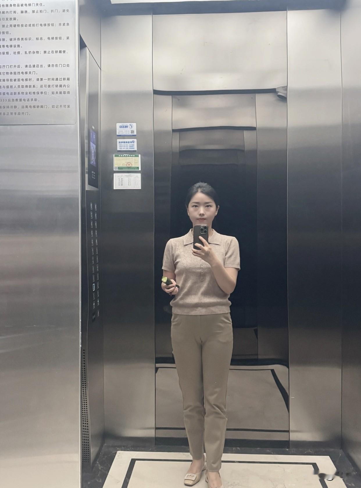 什么样的女人算自然美自然美的女人不依赖过多化妆品，她们自信大方，展现出最真实的自