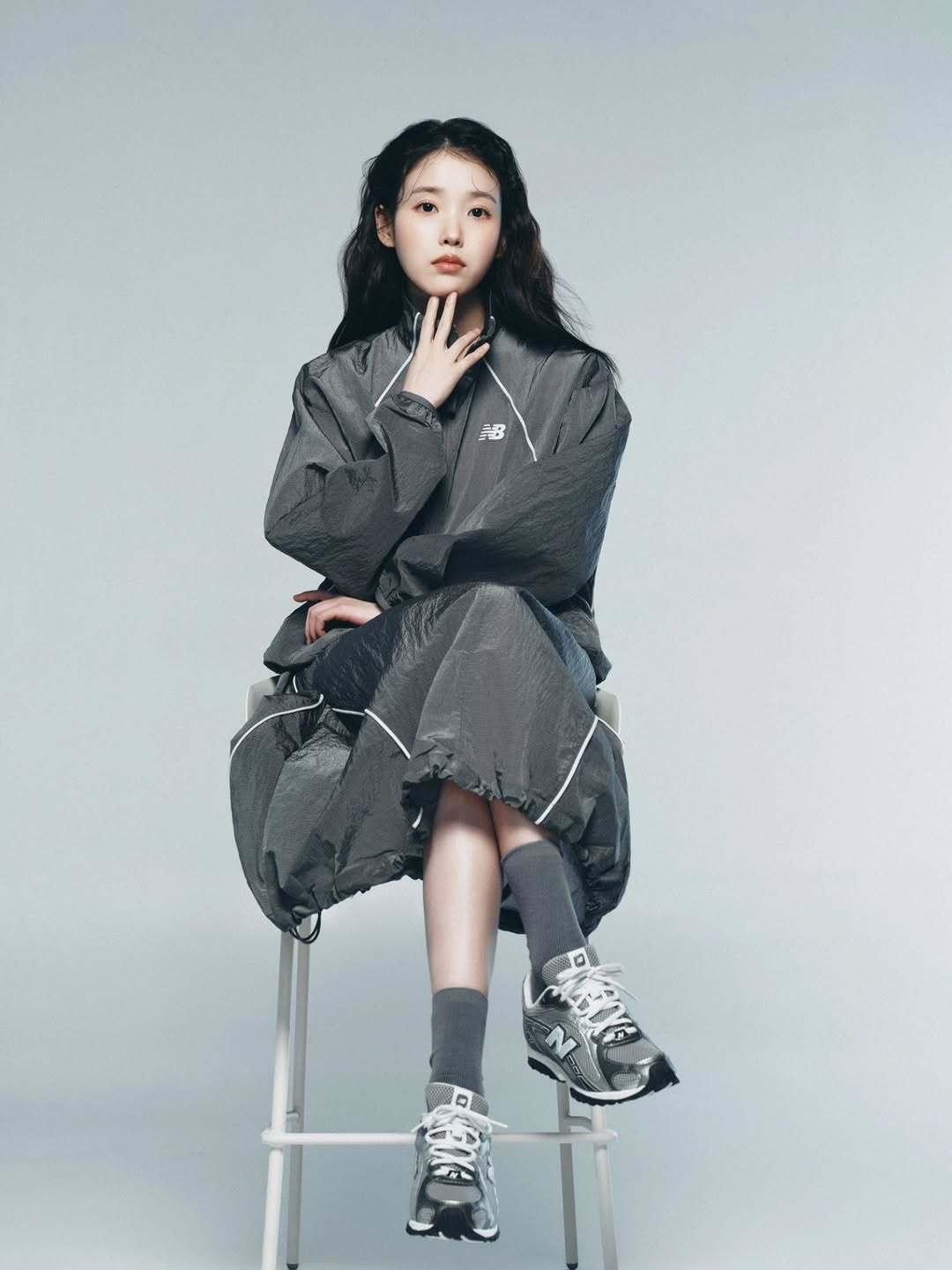 你喜欢哪一种气质的美人?
IU 超美休闲穿搭[害羞]