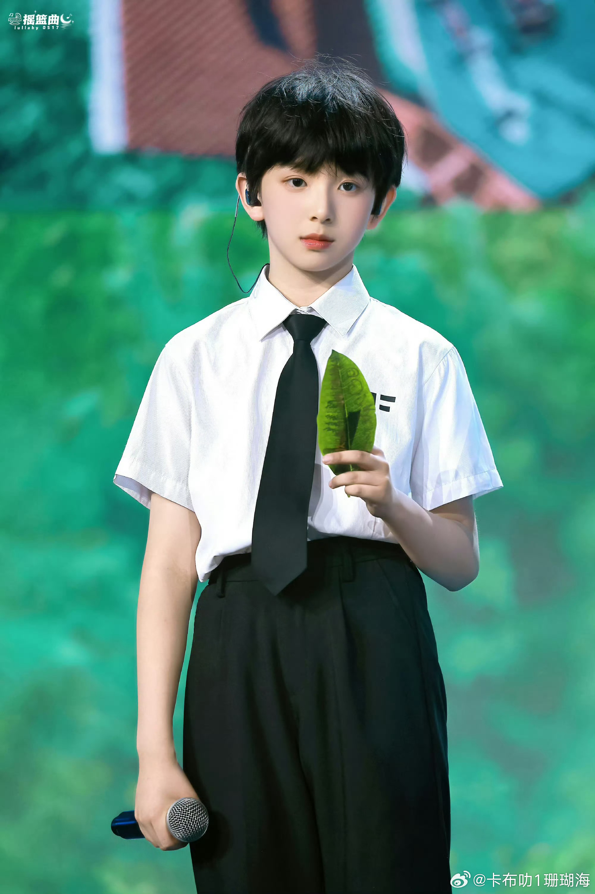 陈浚铭谢逸舟陈浚铭小时候也太萌了乖乖的样子好可爱。 