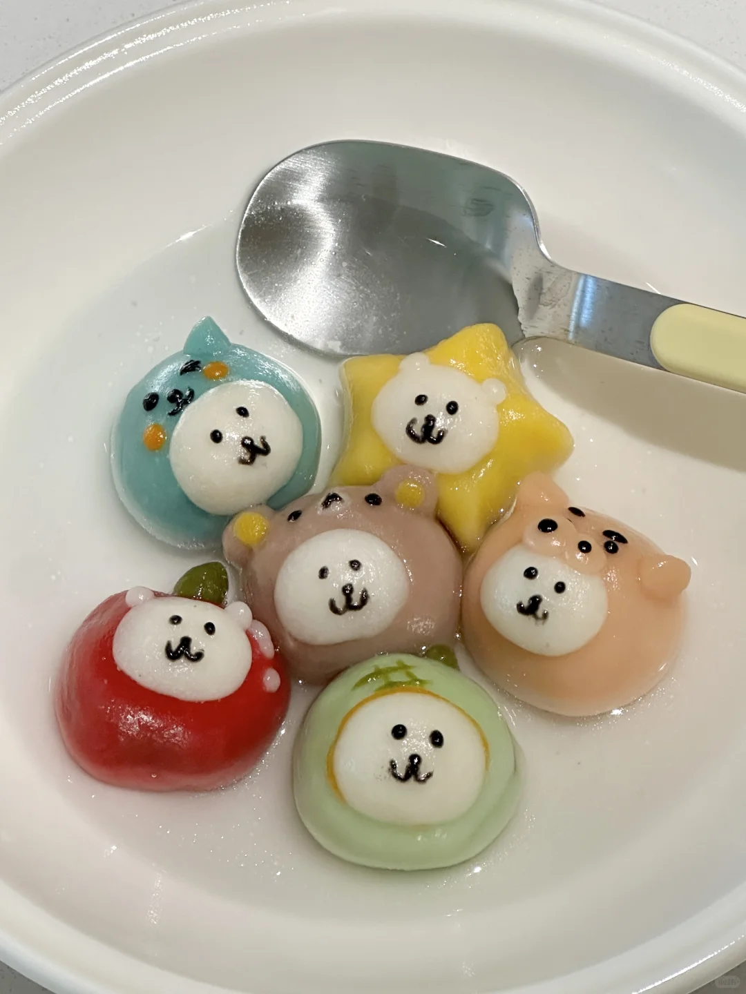 熊，变成汤圆。