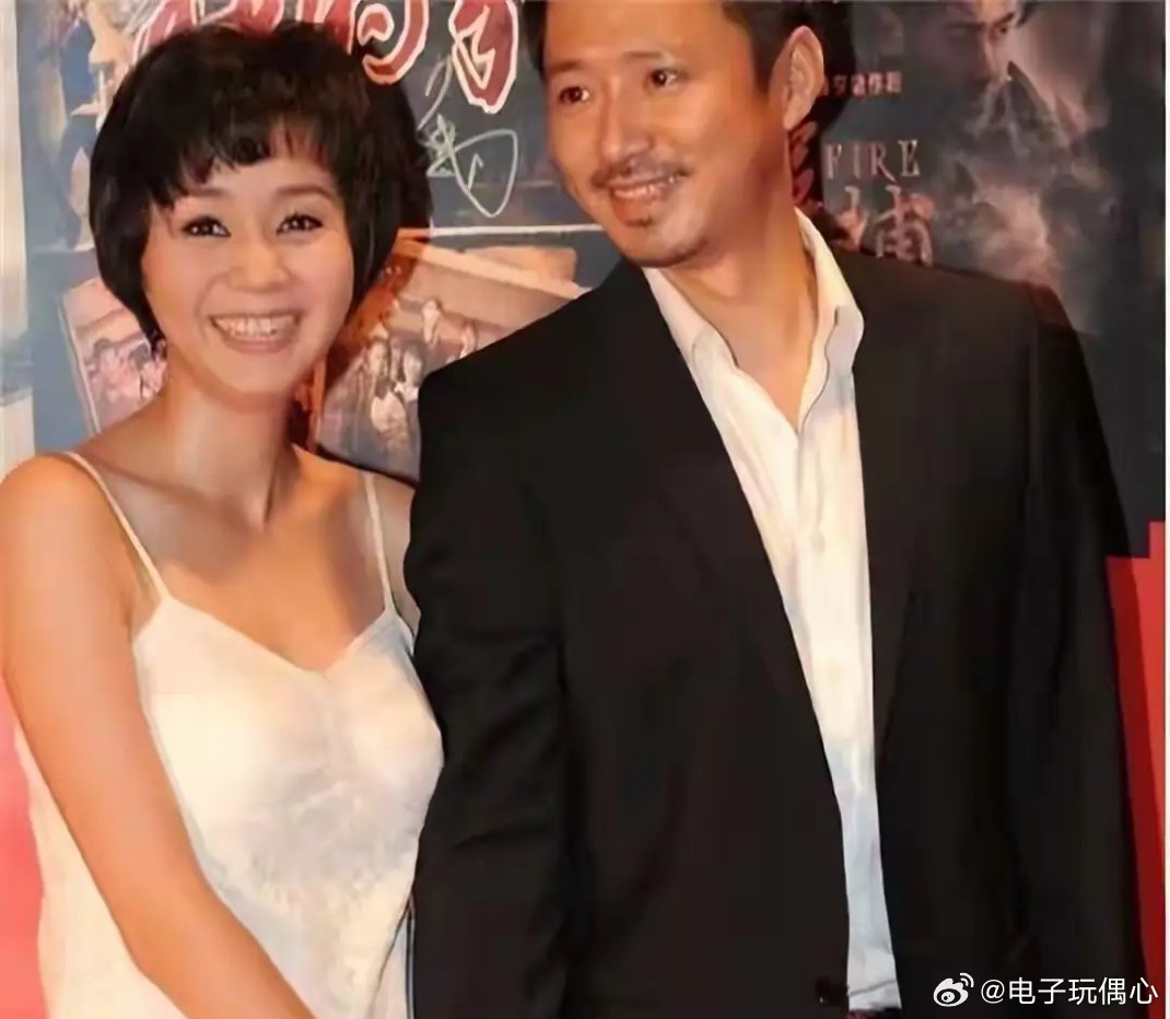 结婚16年不做饭不洗碗，工资全给老婆管，他才是娱乐圈的人间清醒 