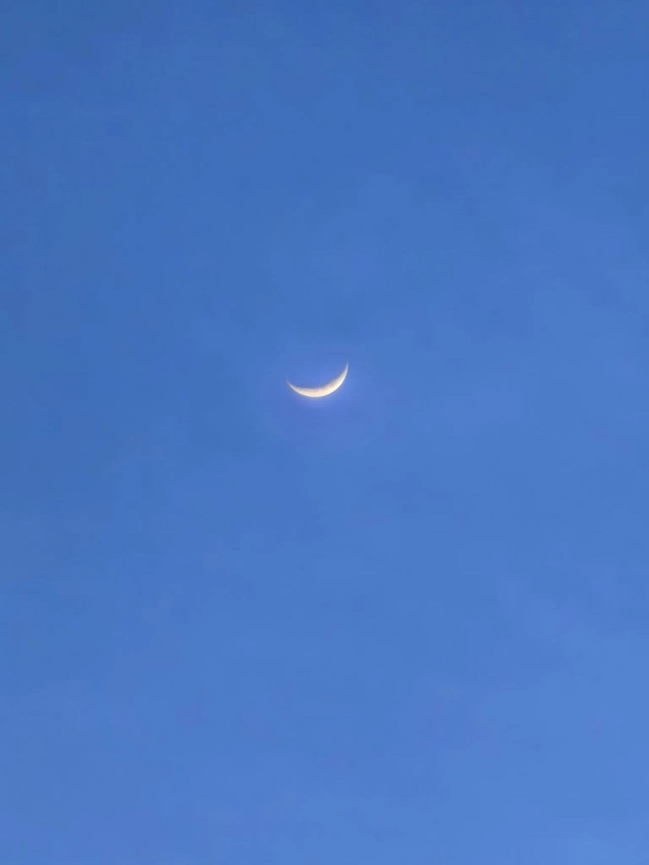 “人有悲欢离合，月有阴晴圆缺，此事古难全。”确实很多事，都不能做到圆满，包括我们