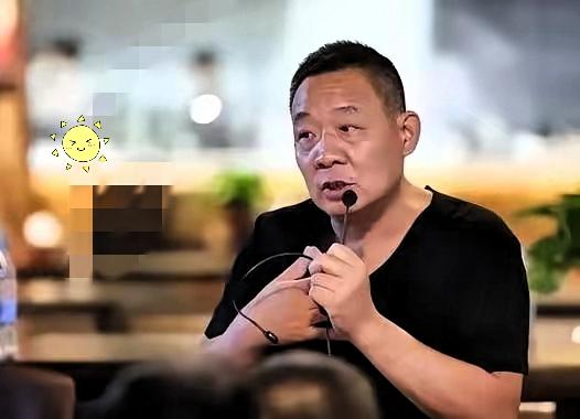当很多企业还在琢磨怎么压缩休息时间提产能的时候，胖东来直接宣布2027年全员执行