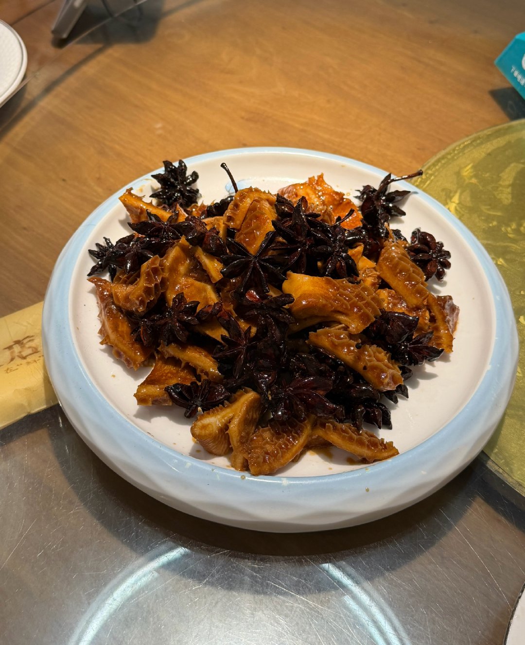 八角金钱肚，据说这个菜是沧州特色充满了八角的香气菜量还挺大 沧州