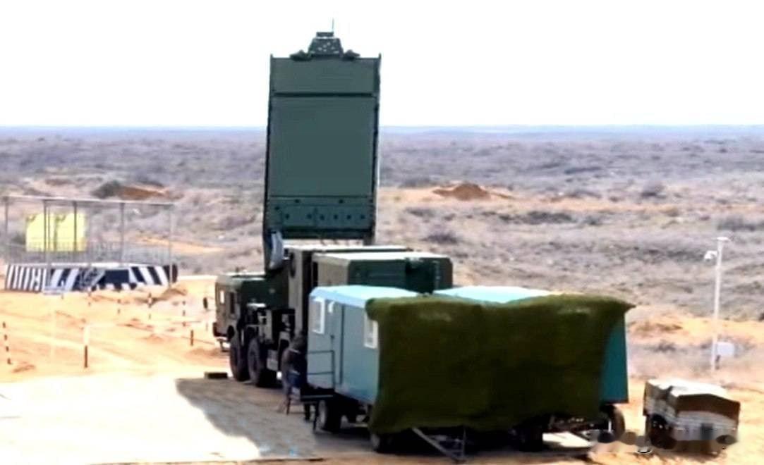 俄罗斯国防部长别洛乌索夫在今天举行的国防部会议上宣布，俄罗斯首个S-500防空导