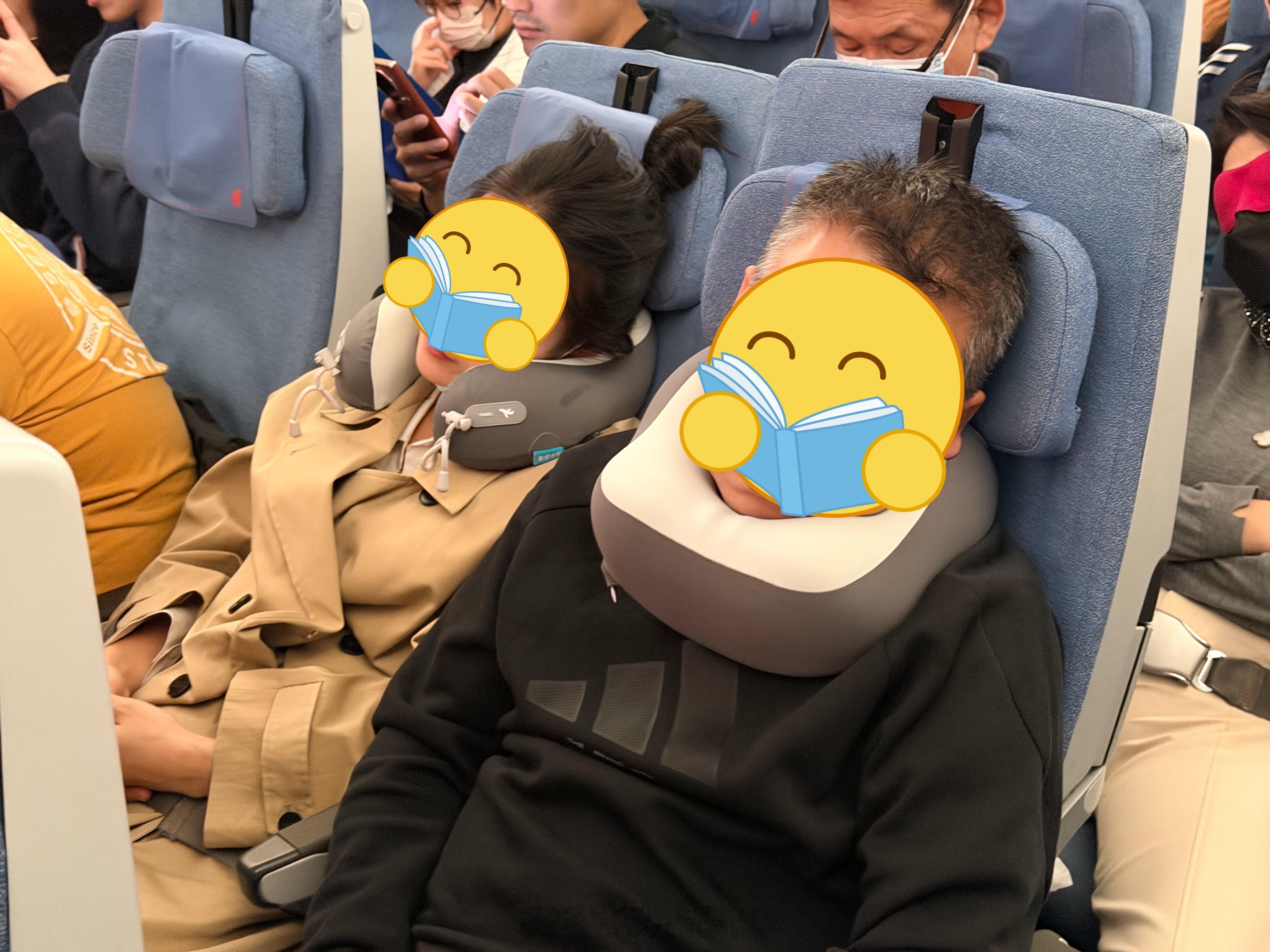 颈枕正确的佩戴方式是哪种？我之前一直是左侧的佩戴方式，今天看到右侧的带法，好像更