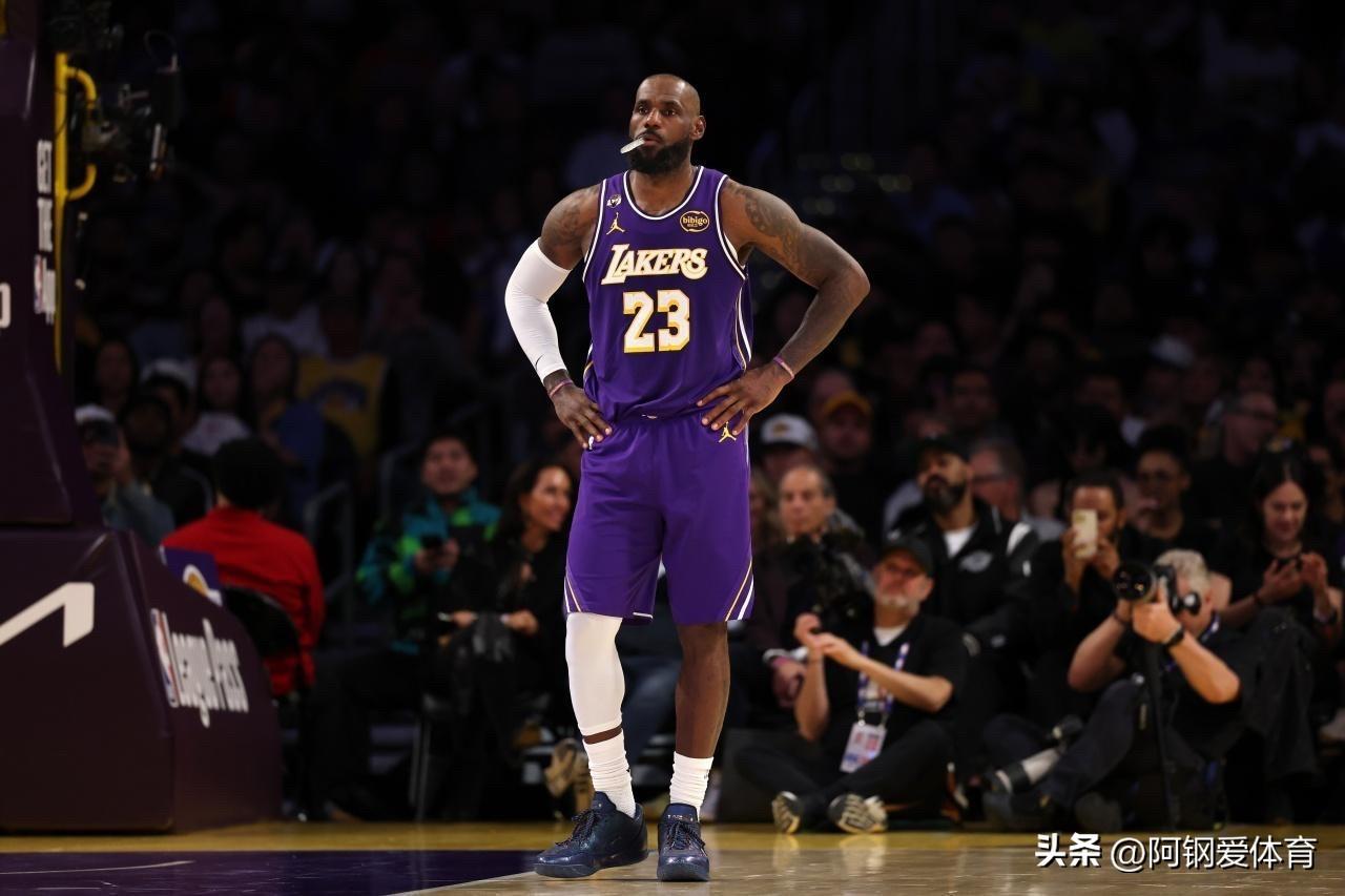 [翻白眼]赛季至今，湖人球员累计正负值：
斯玛特+128
里夫斯+91
东契奇+