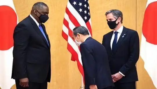 美国基本上已经让全世界都“跪”下了，如果我们再不出手，这个世界所有的国家都会变成