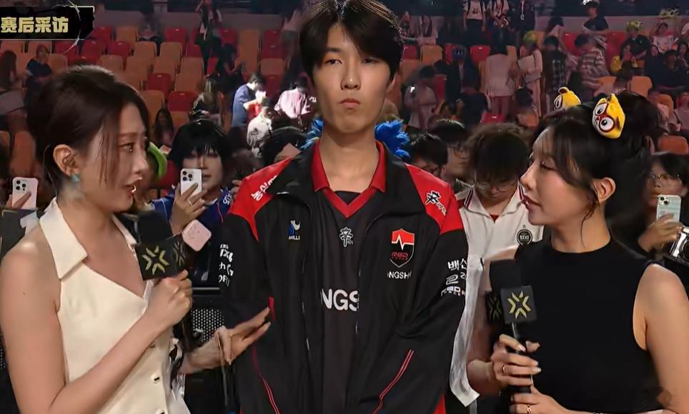 哎。。。XLG和TYL全部淘汰XLG和TYL全部淘汰压力给到EDG和JDG ​ 