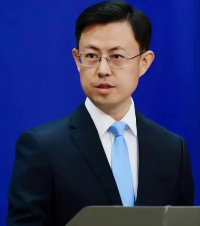 就在刚刚！

外交部做出正式回应

针对菲律宾海岸警卫队称，9月18日上午一艘中