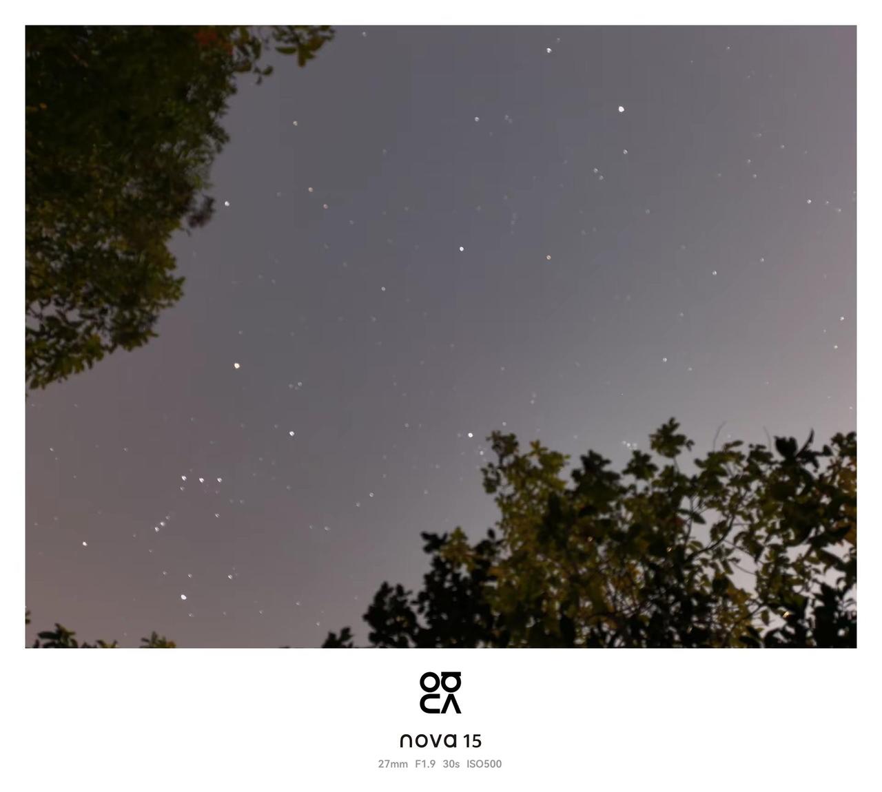 《nova15试拍星空成功》在深圳盐田梅沙尖用nova15拍了三张星空照片，还是