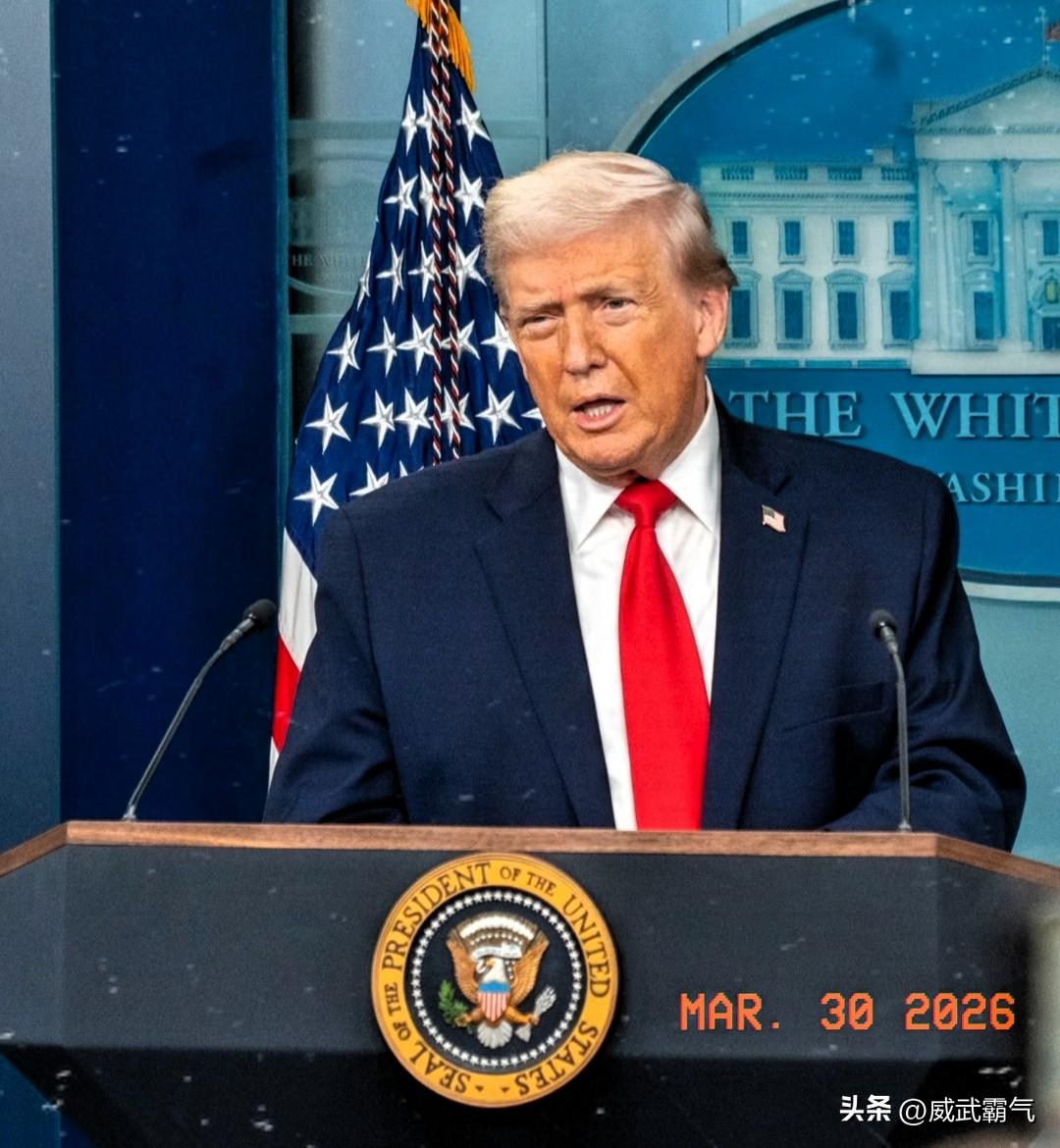 我记得特朗普曾经说过要轰炸中国，日本也说过台海有事，就是日本有事。结果解放军一开